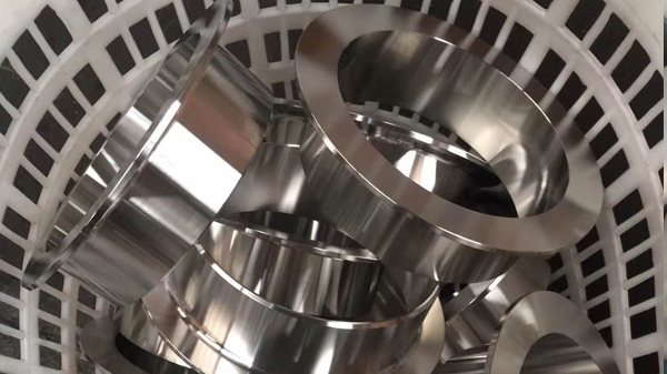 不鏽鋼管件如何保養？